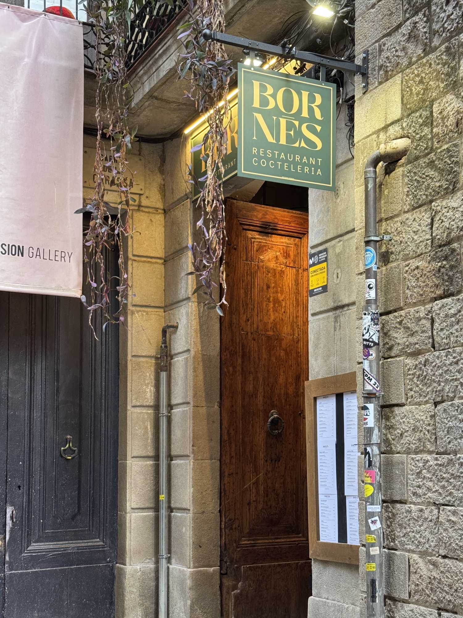 born-s-restaurant-y-cocteler-a-gastronom-a-tradicional-catalana